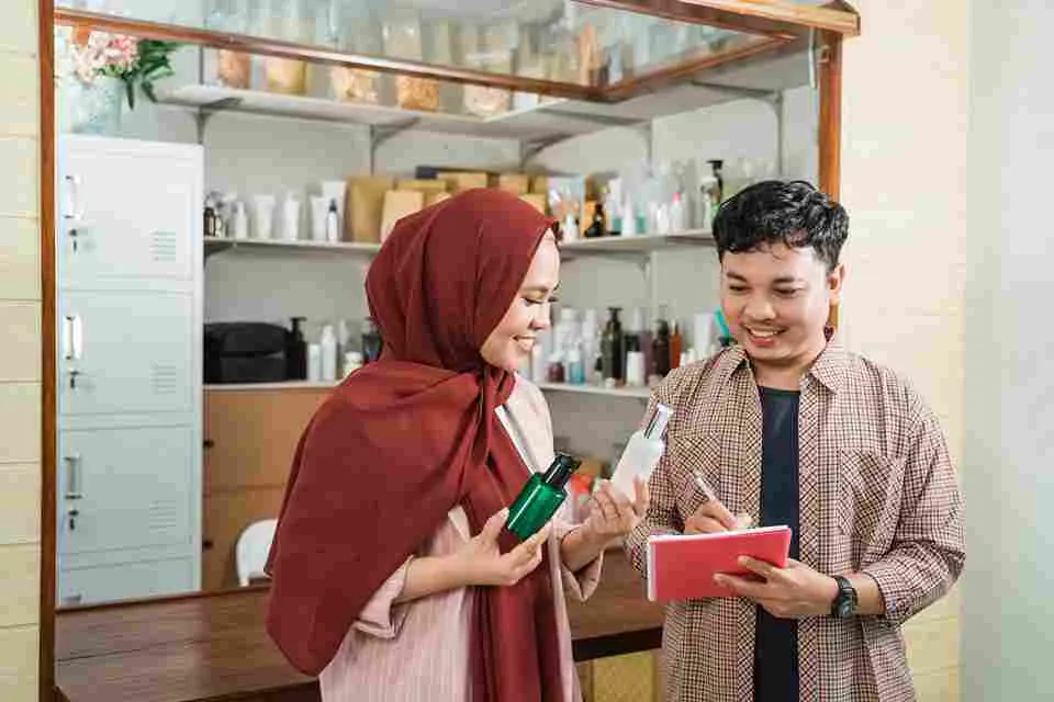 Gambar Tren & Peluang Bisnis Skincare di Indonesia: Waktunya Kamu Ikut Ambil Bagian