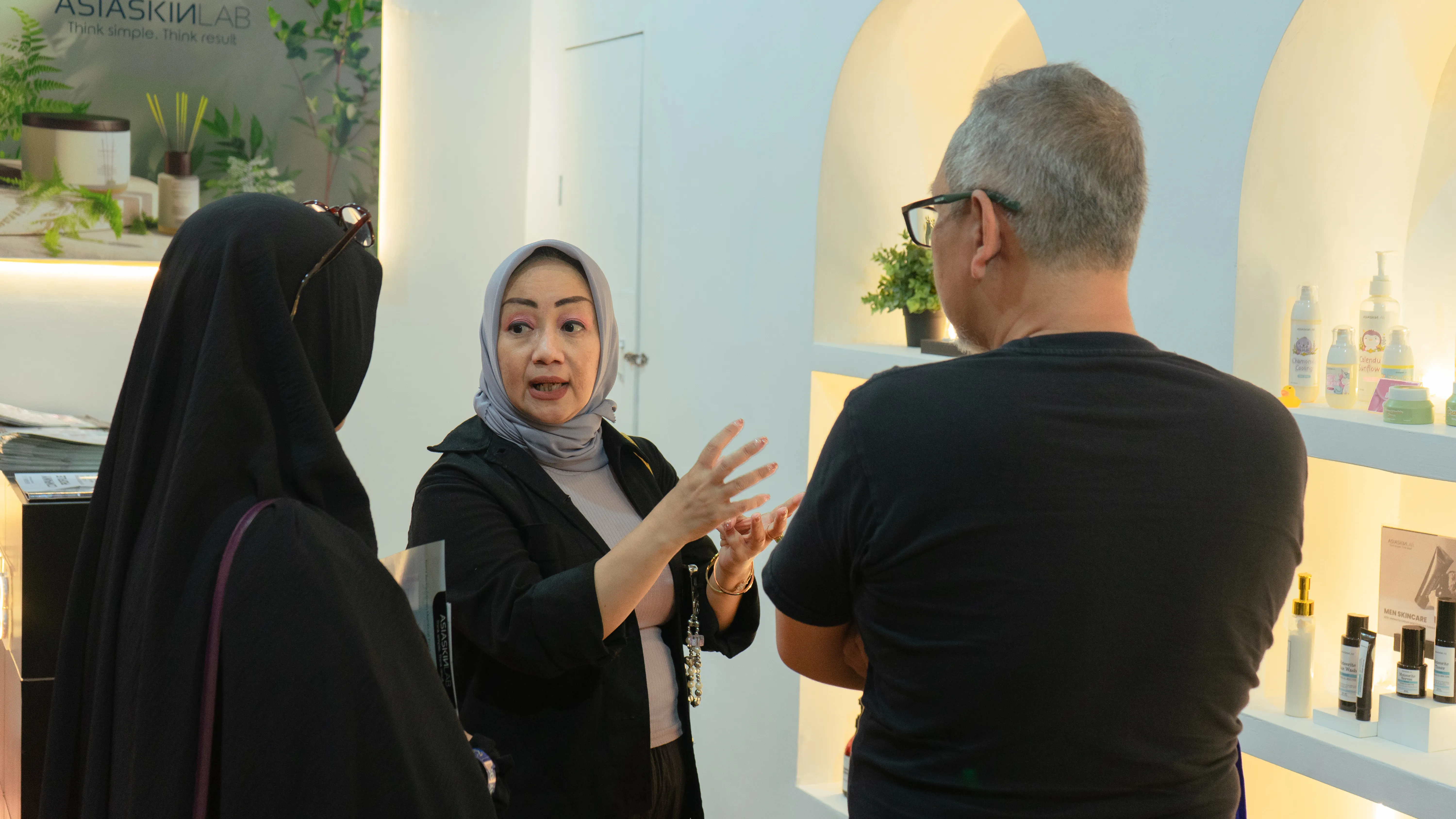 Gambar Cara Membangun Brand Sendiri dengan Maklon Skincare